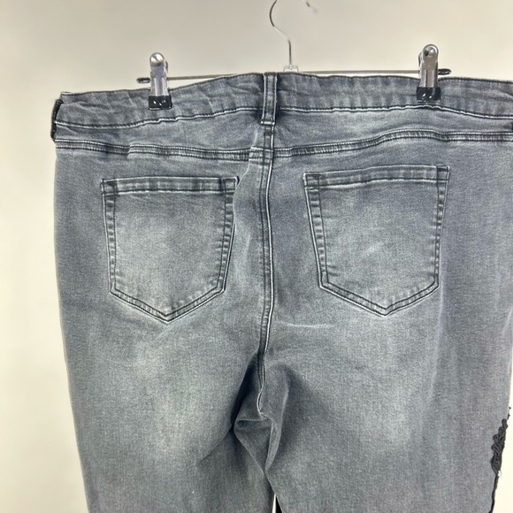 ⭐️SALE⭐️ Ricki’s - jeans - Picture 6 of 7